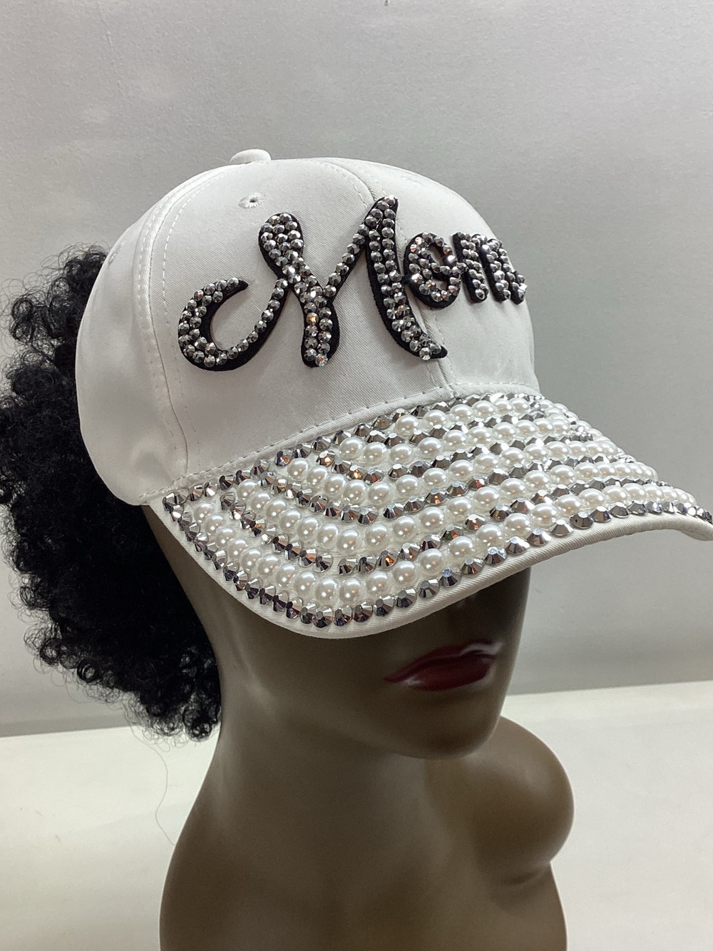 White Crystal & Pearl 'Mom' Embellished Baseball Cap with Afro Puff